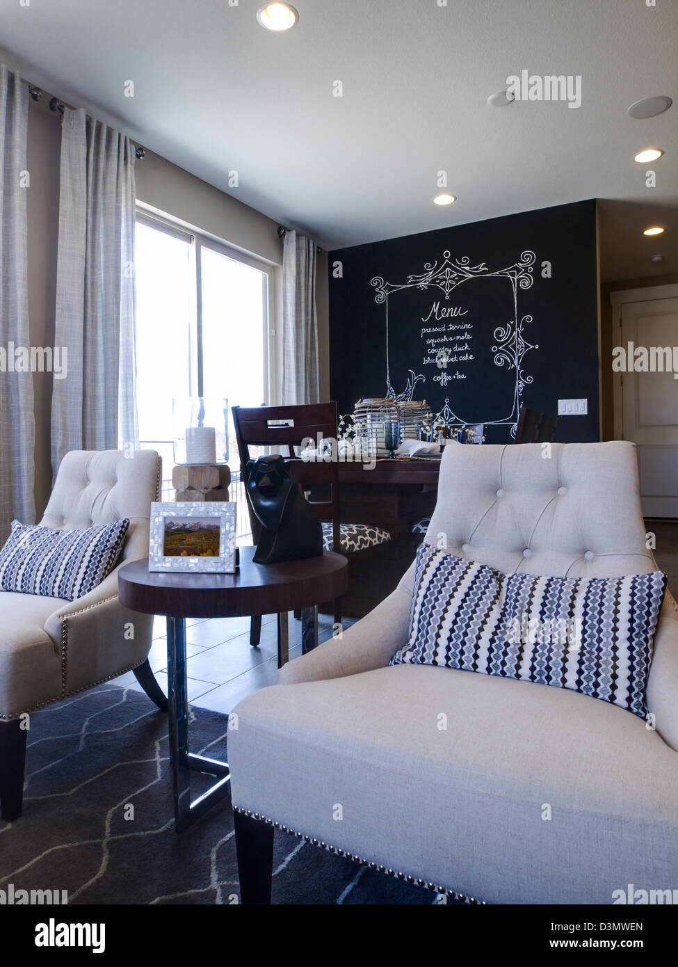 Modern living room with couch and coffee table Stock Photo - Alamy