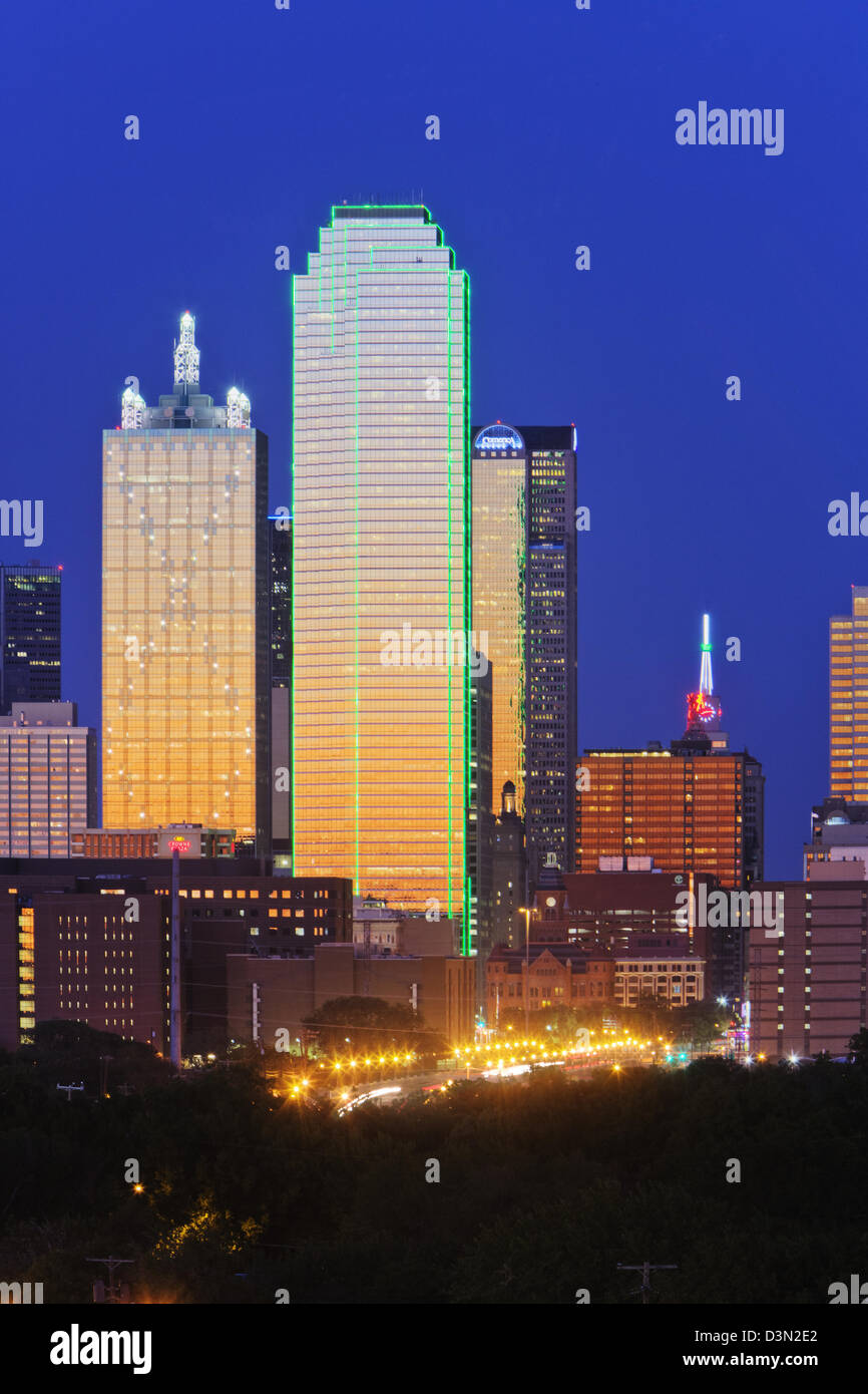 Downtown Dallas Skyline at Dusk Stock Photo - Alamy