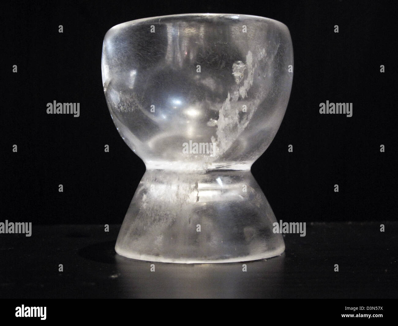 Crystal cup from tomb 7 hires stock photography and images Alamy