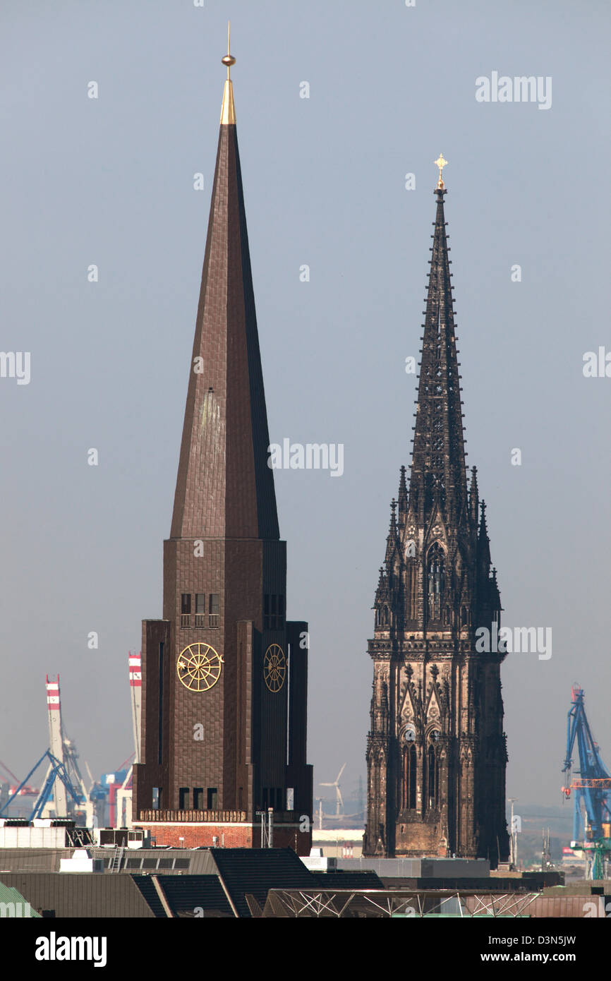 Hamburg, Germany, and St. Nicholas' Church towers derJakobskirche Stock ...