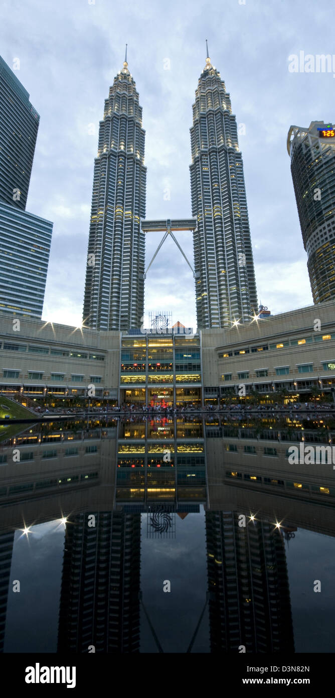 Petronas twin towers in Kuala Lumpur Stock Photo