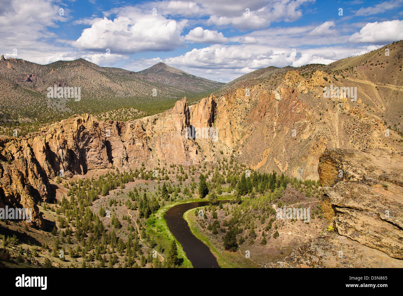 Smith Rock State Park, Oregon showing tall cliffs Stock Photo