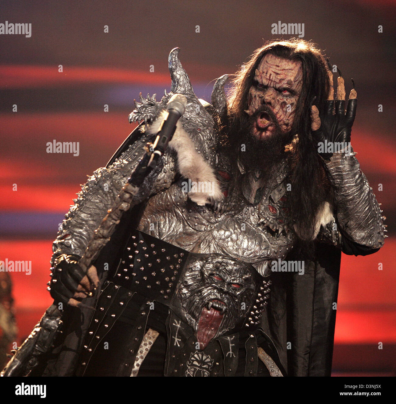The singer of the band Lordi, representing Russia to the Eurovision Song Contest 2006, performs at the finals dress rehearsal in Athens, Greece, Friday, 19 May 2006. Again 24 European countries compete for the crown on 20 May. Photo: Joerg Carstensen Stock Photo