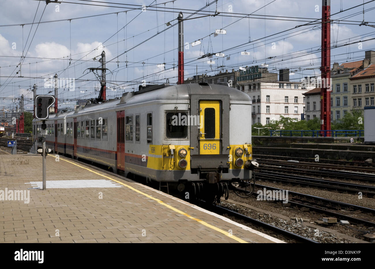 sncb,electric multiple unit train set,AM73,2-car,696,brussel zuid,belgium Stock Photo