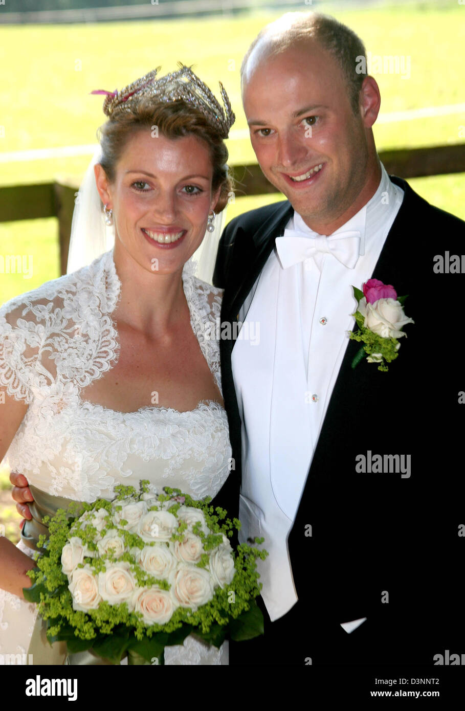 prince-philipp-of-hesse-and-his-bride-laetitia-bechtolf-smile-after-D3NNT2.jpg