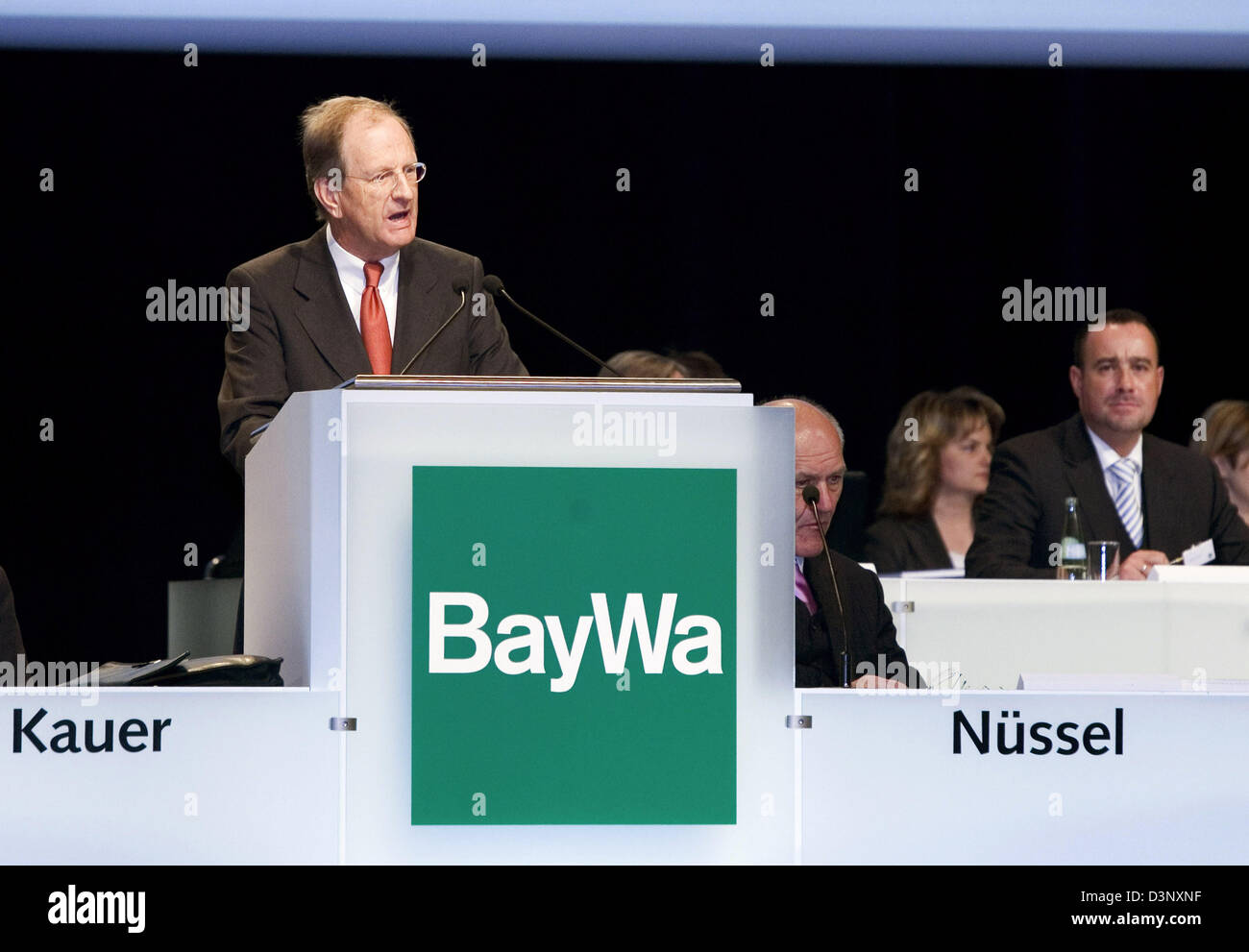 Wolfgang Deml (L), CEO of BayWa AG, gives a speech during the company's annual general meeting in Munich, Germany, Thursday 11 May 2006. BayWa AG exceed its 2005 turnover by seven percent with a grand total of 6,537 million euros. Photo: Stephan Goerlich Stock Photo