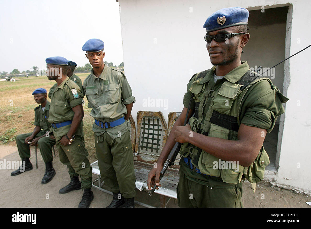 Congolese Troops Guard The Airport At The Camp N Dolo In Kinshasa Dr Stock Photo Alamy