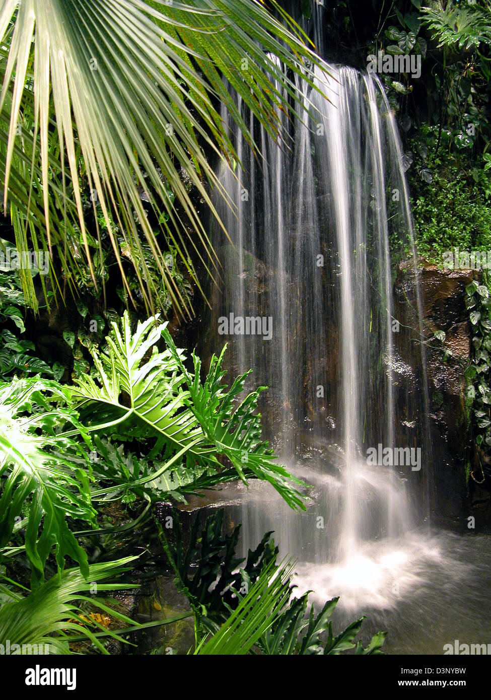 14 april 2004 hi-res stock photography and images - Alamy