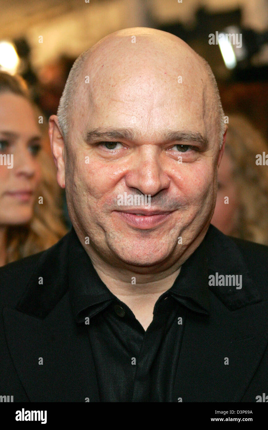 Director Anthony Minghella arrives at the premiere of his new film ...