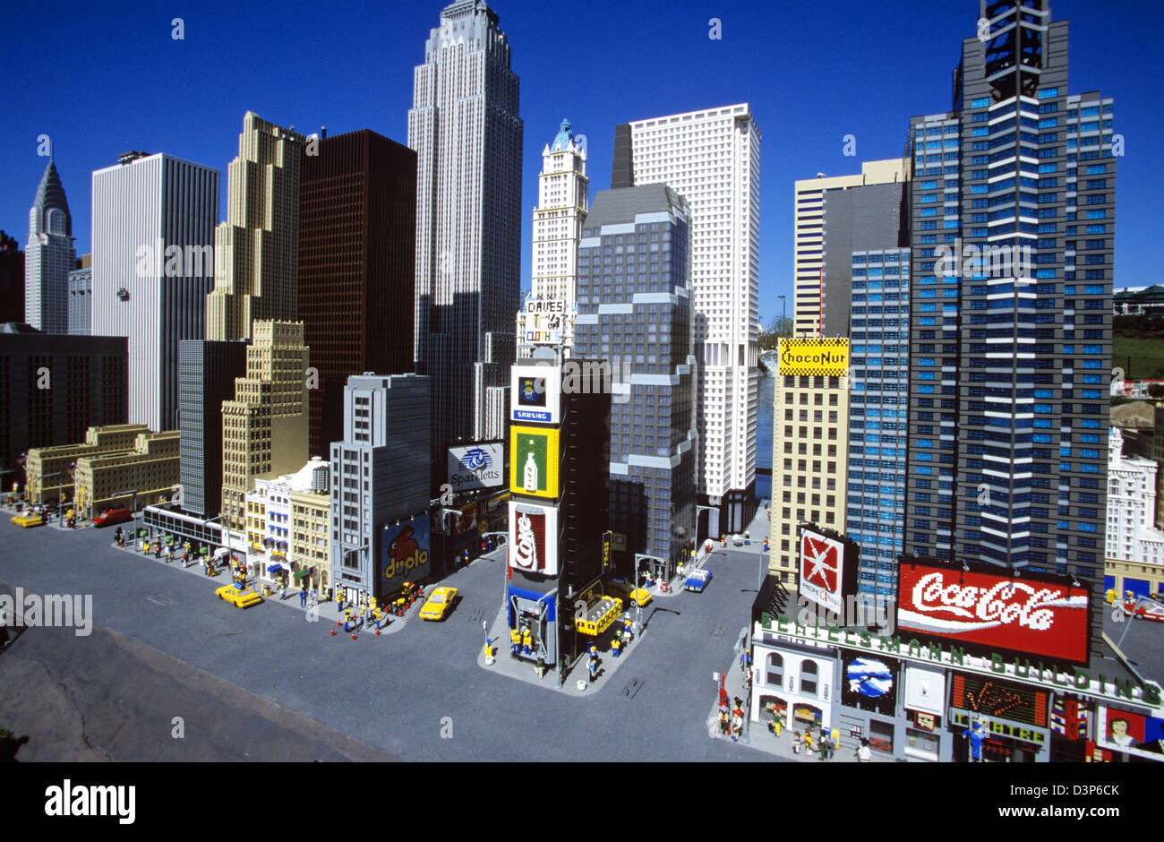 Lego street scene hi-res stock photography and images - Alamy