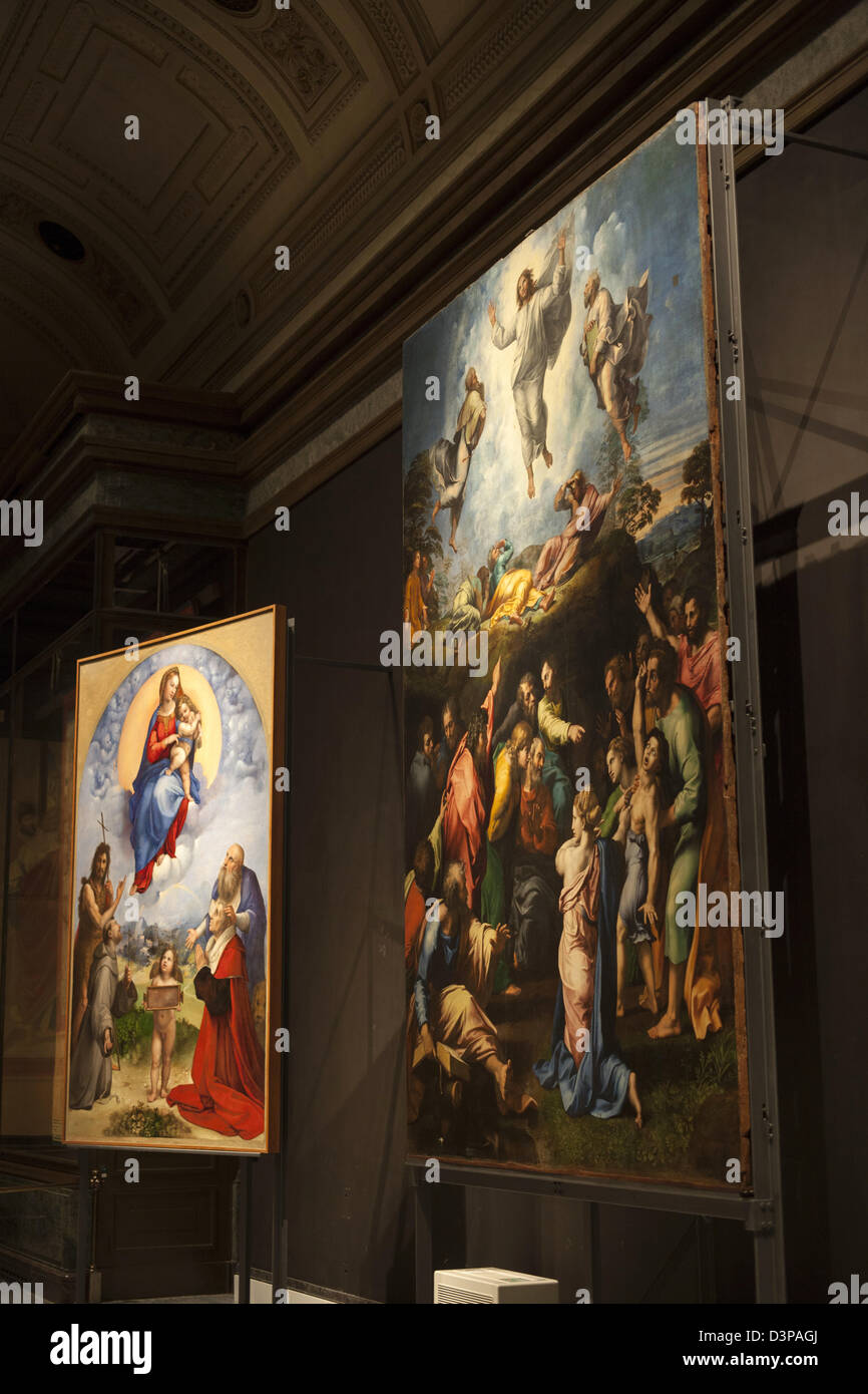 Paintings in the Vatican art galleries in Rome Stock Photo Alamy