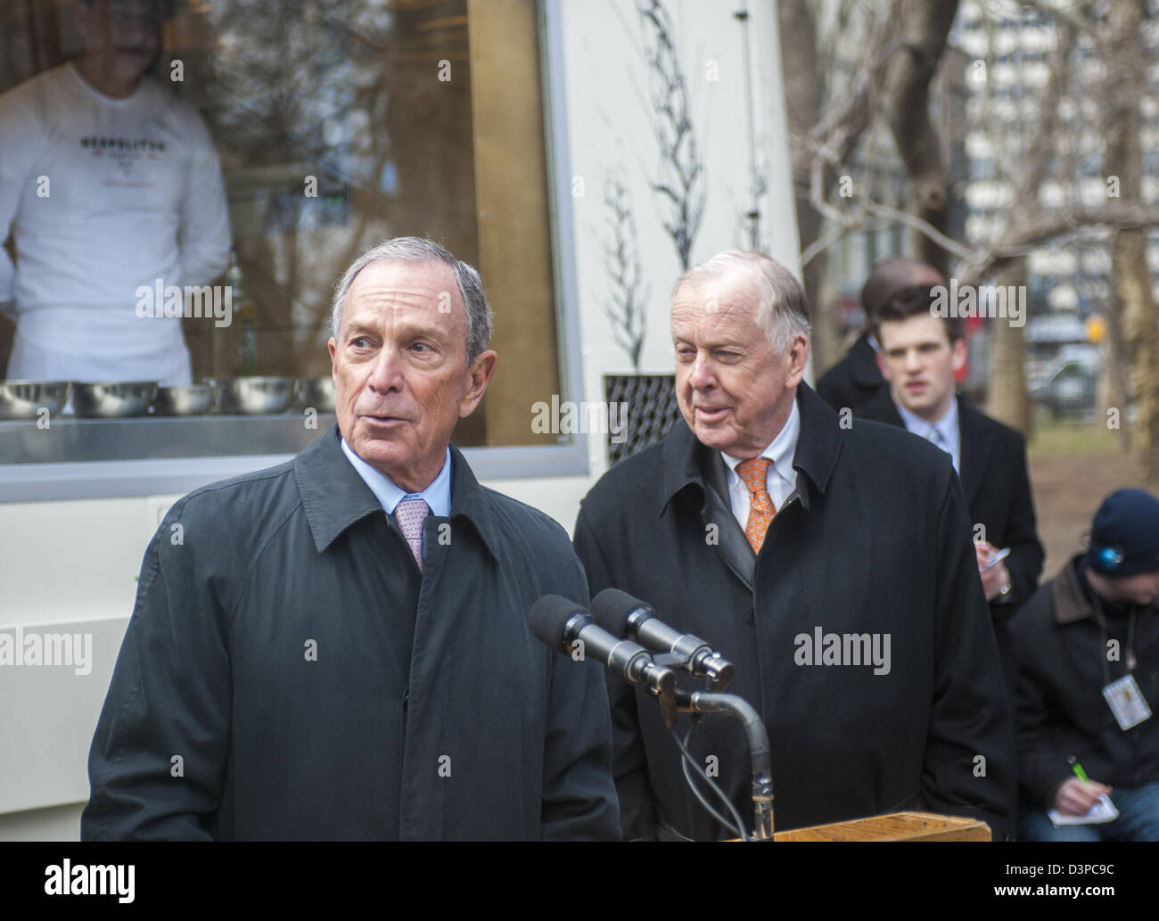 New York Mayor Michael Bloomberg with energy mogul T. Boone Pickens