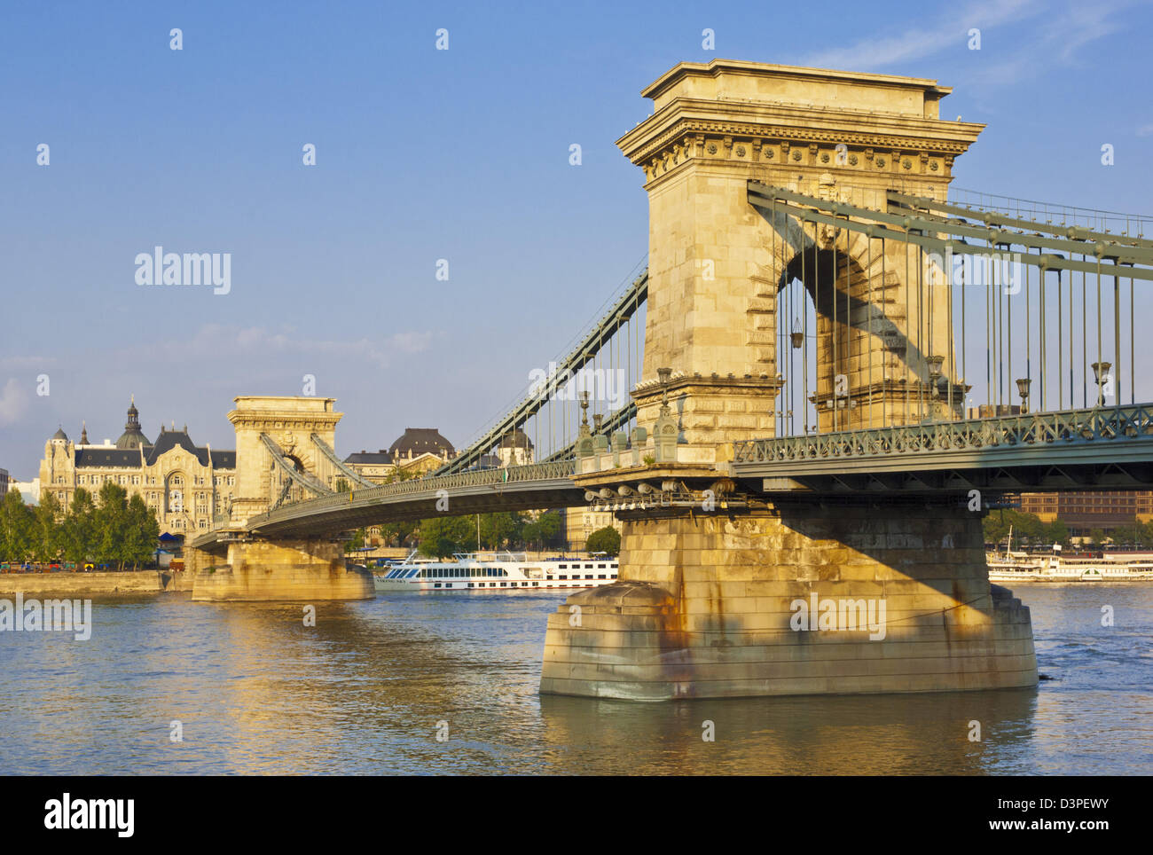 The Chain Bridge, Szechenyi Lanchid, over the river Danube Budapest Hungary eu Stock Photo