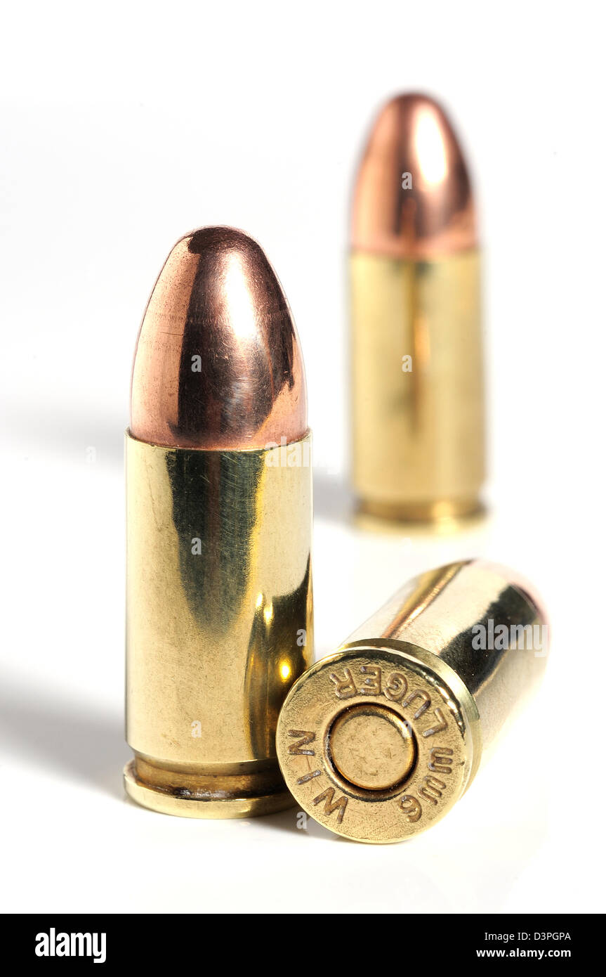 9mm Winchester Luger bullets against white backdrop Stock Photo - Alamy