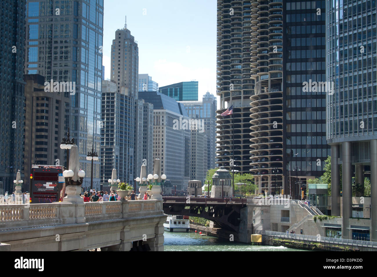 Buildings at Chicago River in Chicago Stock Photo - Alamy