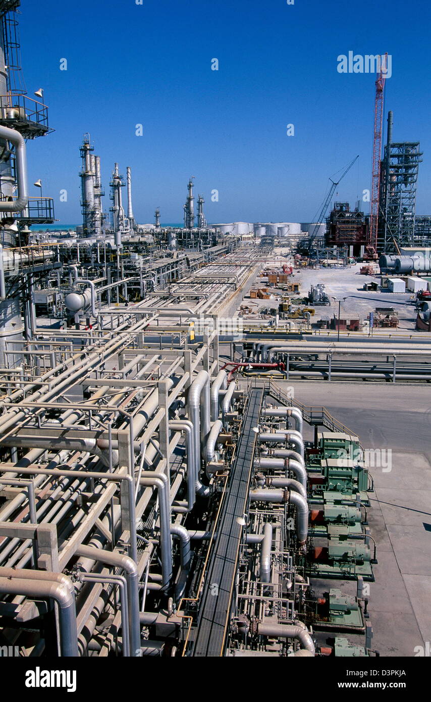 Pipelines leading to the oil exporting terminal at the largest oil refinery in the world, located at Ras Tanura. Stock Photo