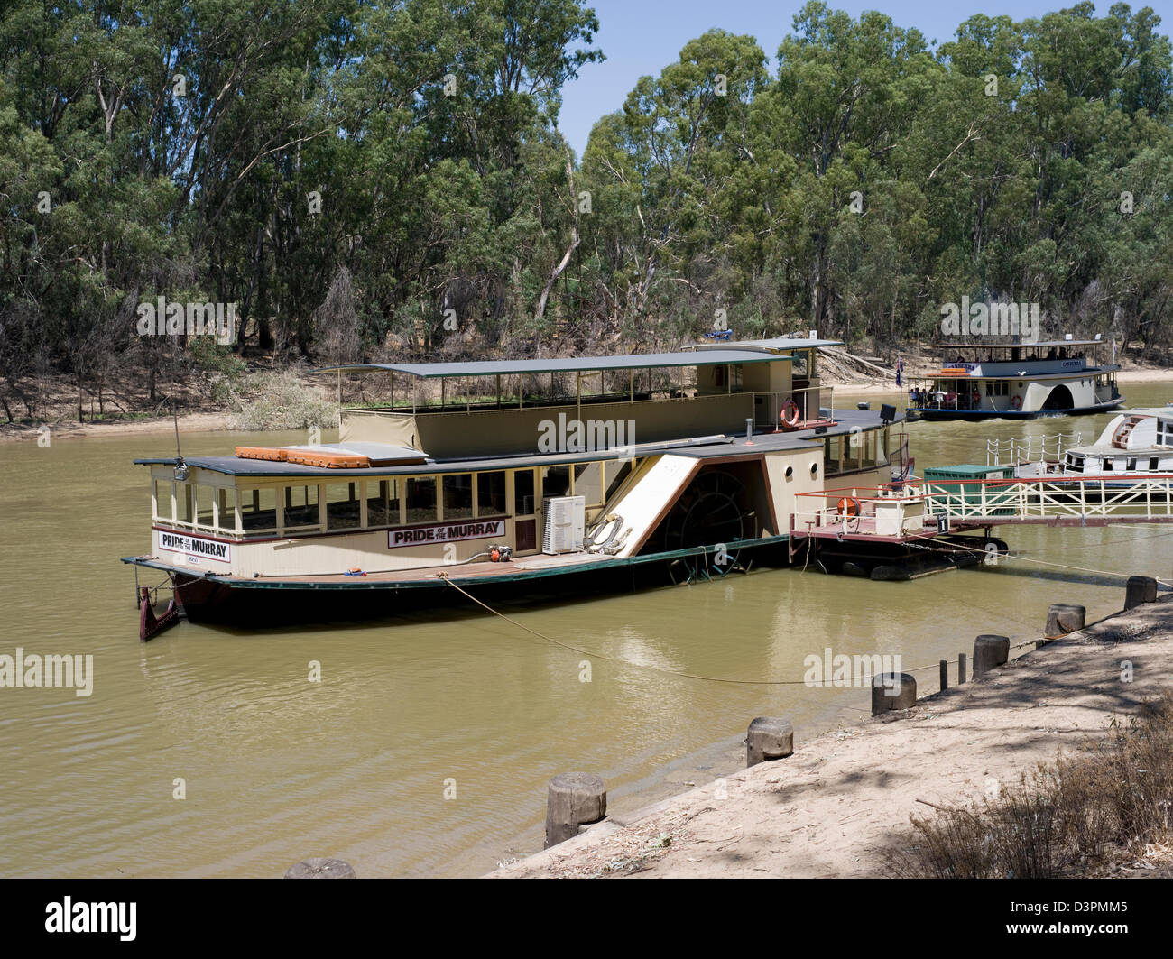 Paddle steamers moored at Echuca on the Murray River, border between Victoria and New South Wales. Stock Photo