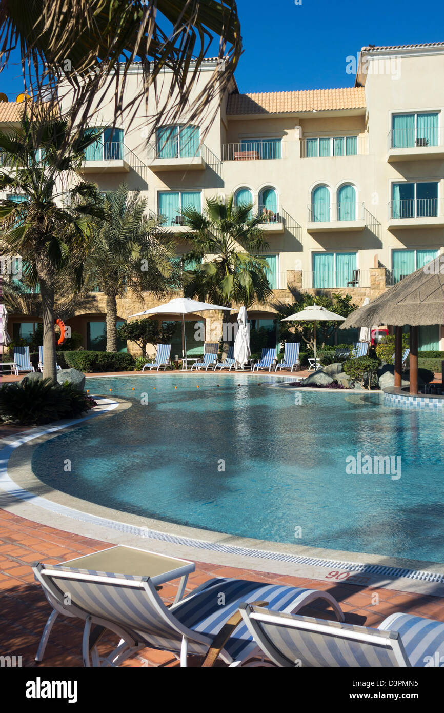 swimming pool, Mövenpick Hotel & Resort, Al Bida’a, Kuwait Stock Photo