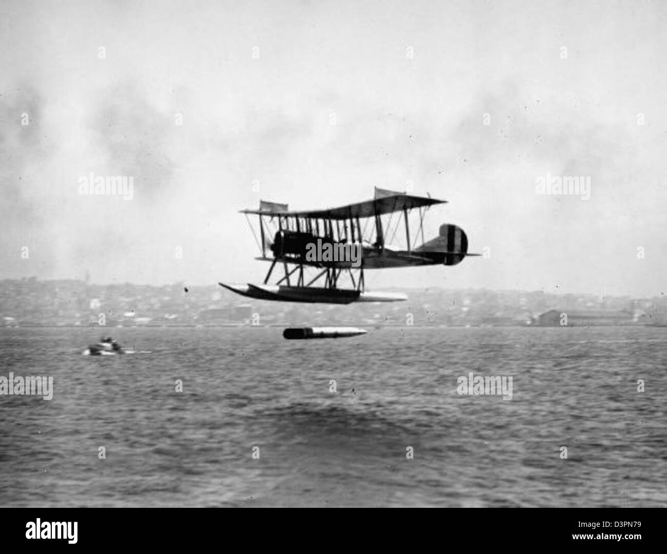 Curtiss R6 The Curtiss R-6L was a U.S. Army Air Corps transport aircraft used ...