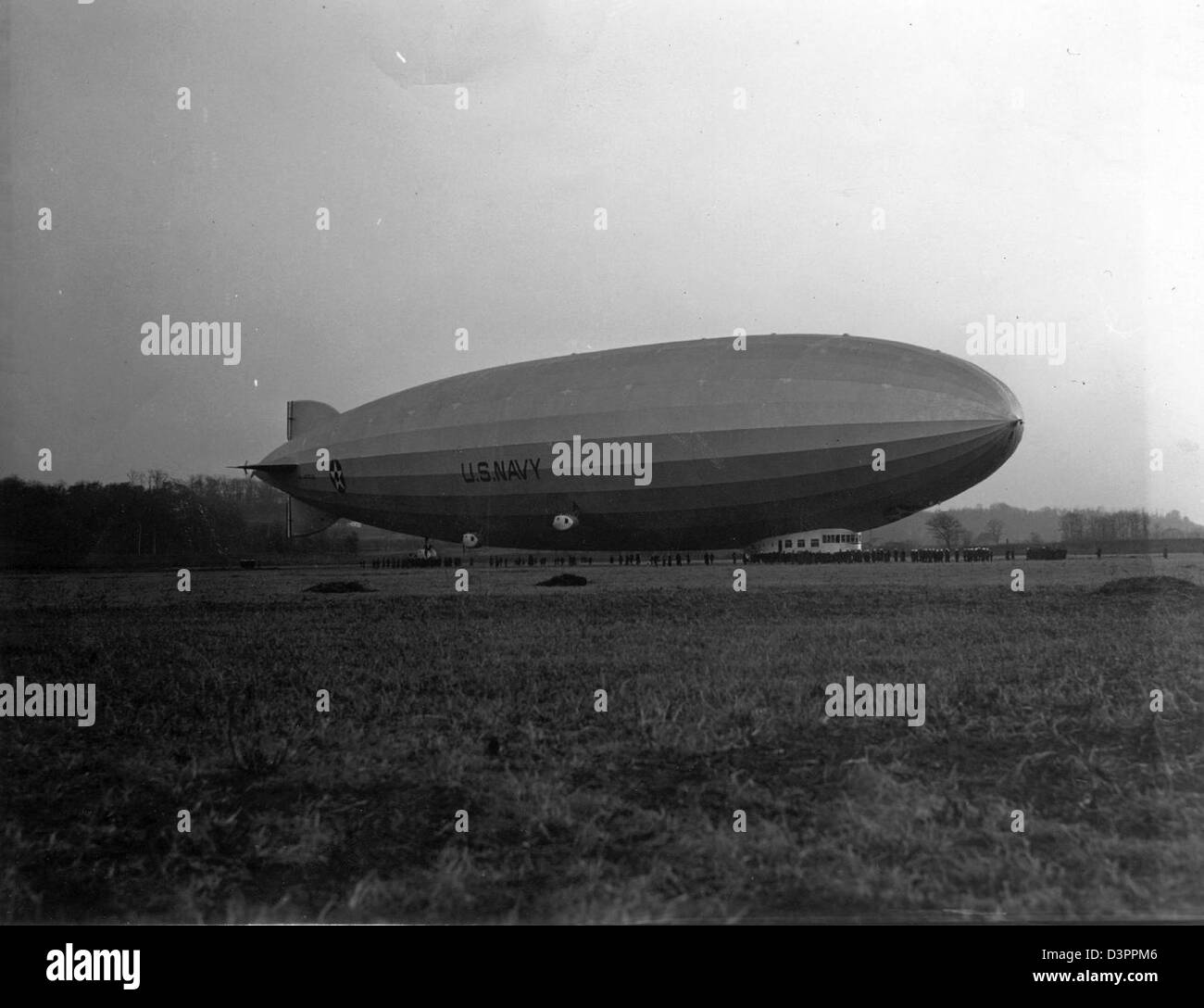 Uss los angeles zr 3 hi-res stock photography and images - Alamy