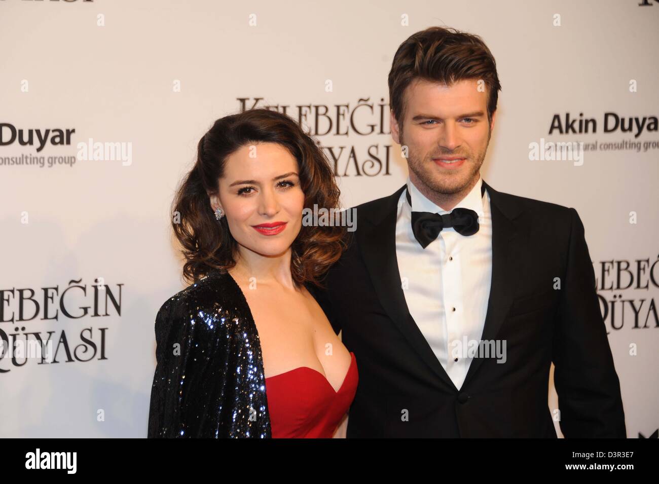 Berlin, Germany. 22nd February 2013. Kivanc Tatlitug + Belcim Bilgin    The Butterfly's Dream - Kelebegin Rueyasi Premiere Kino Cinemaxx Potsdamer Platz  Berlin 22.02.2013. Credit:  dpa picture alliance / Alamy Live News Stock Photo