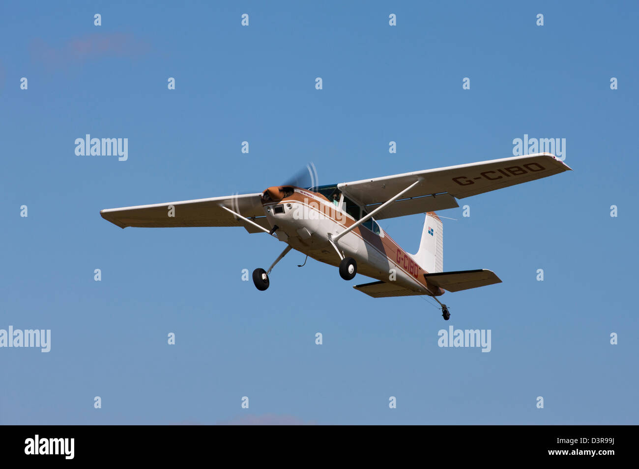 Cessna 182K Skywagon G-CIBO in flight after take-off from Breighton Airfield Stock Photo