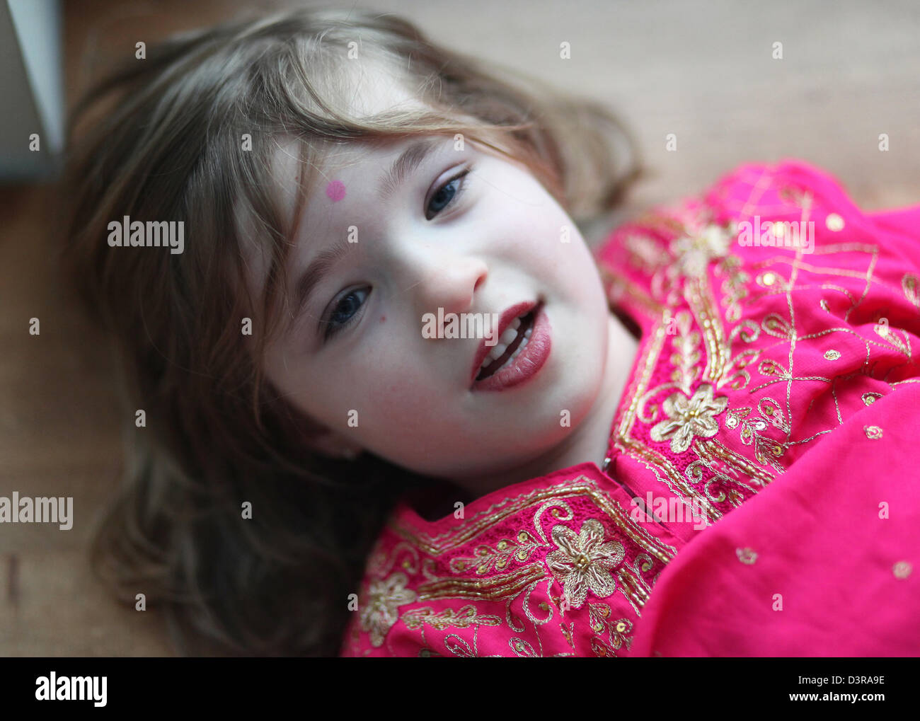 Girl indian 8 year old hi-res stock photography and images - Alamy