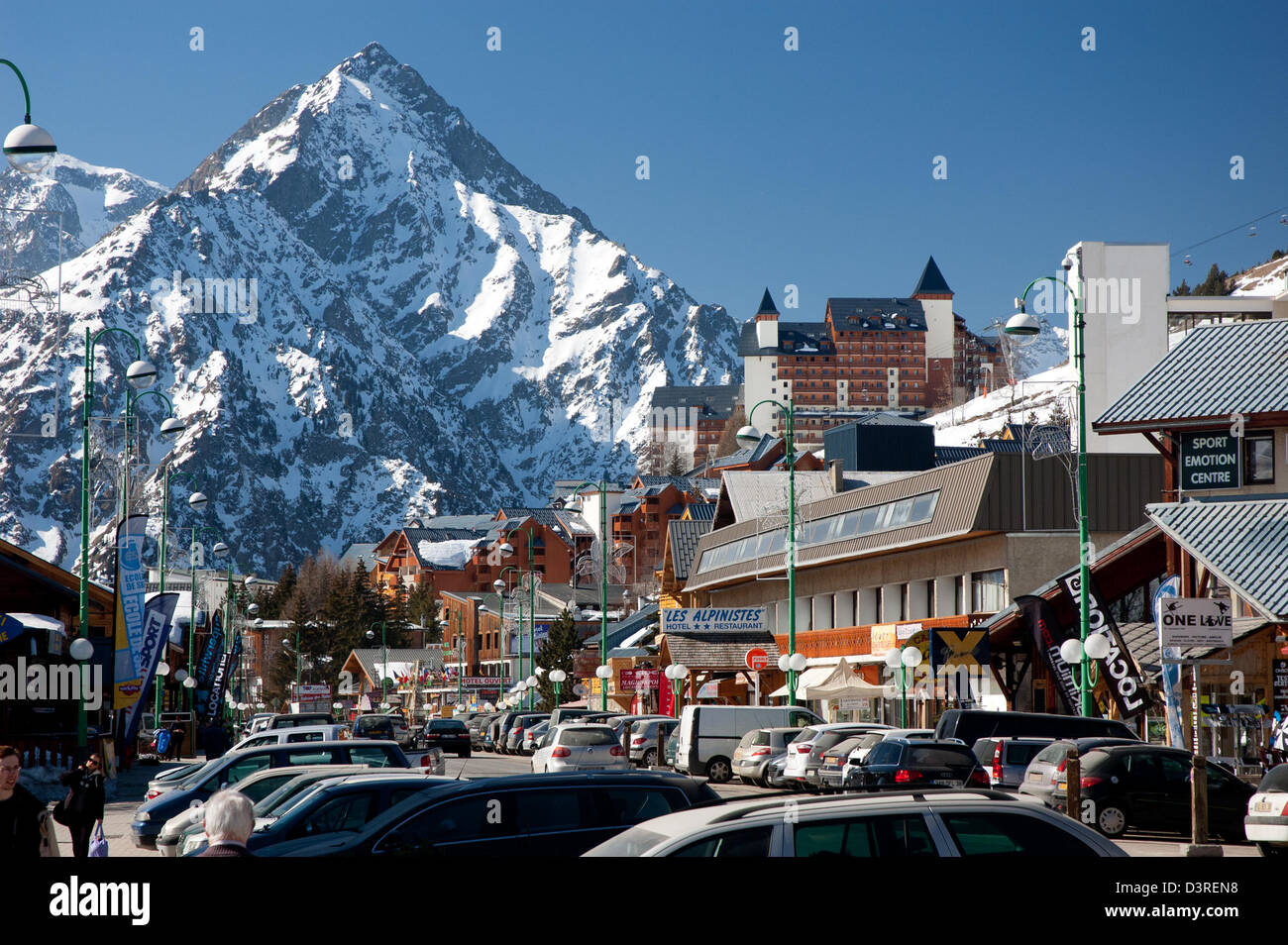 Les 2 alpes hi-res stock photography and images - Alamy