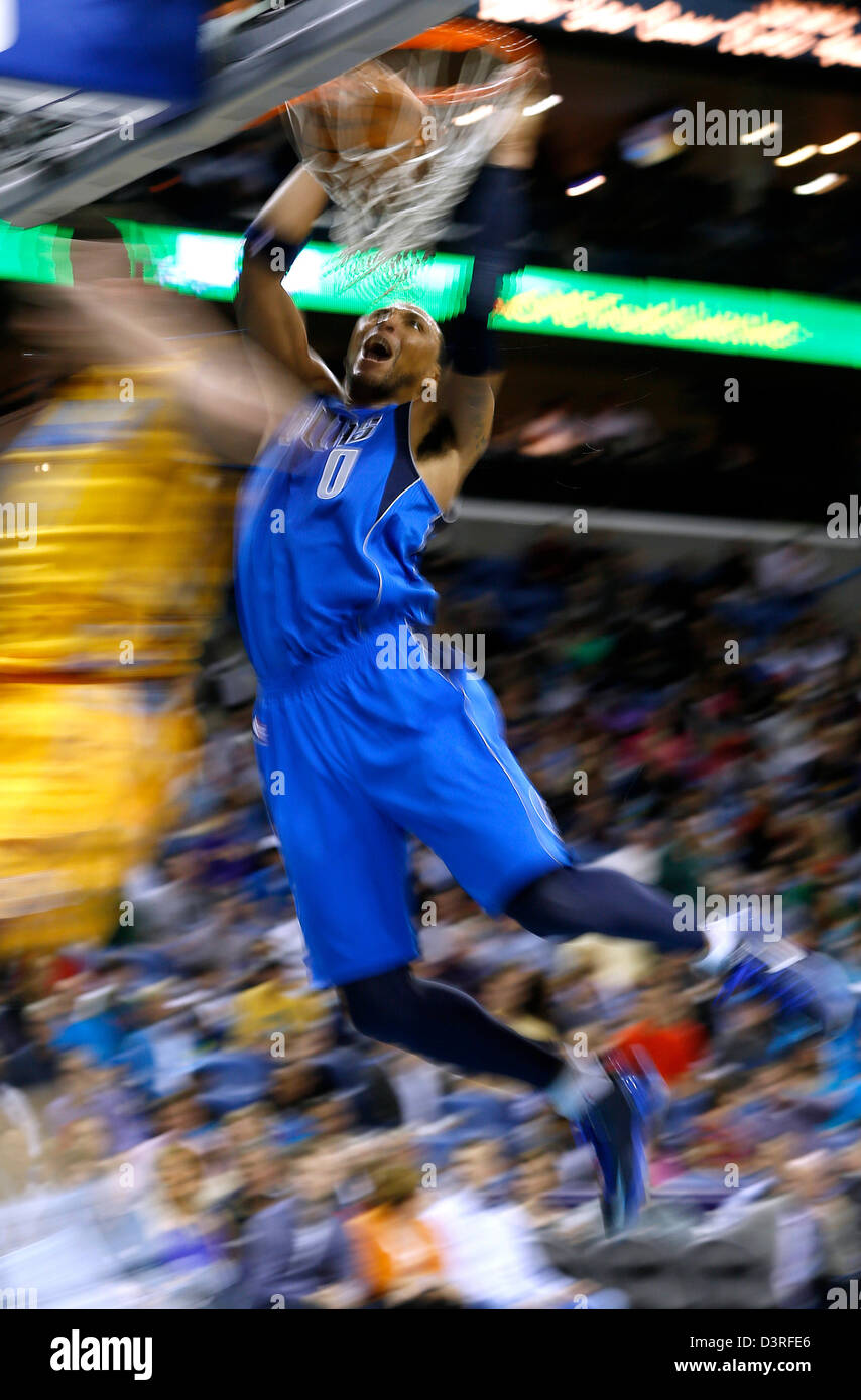 Dallas mavericks court hi-res stock photography and images - Alamy