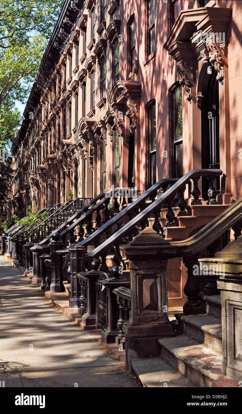 Brownstone brownstones hi-res stock photography and images - Alamy