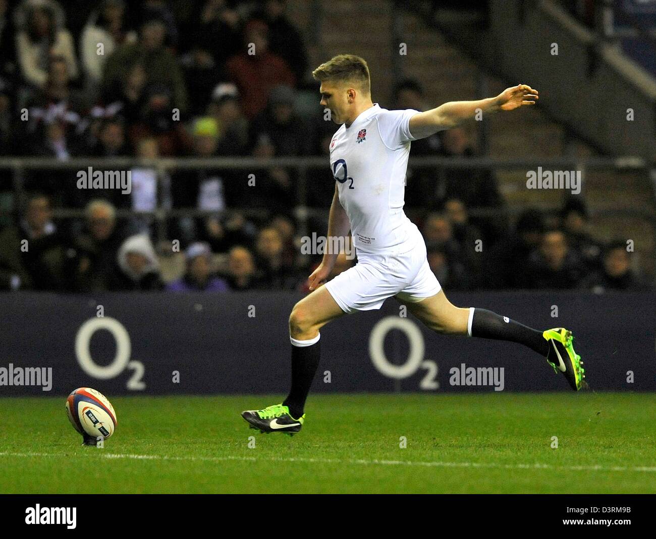 Twickenham, England, UK. 23rd Feb, 2013. Owen Farrell of England kicks ...