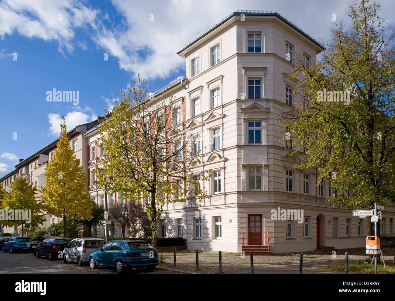 Berlin germany renovated apartment houses hires stock photography and
