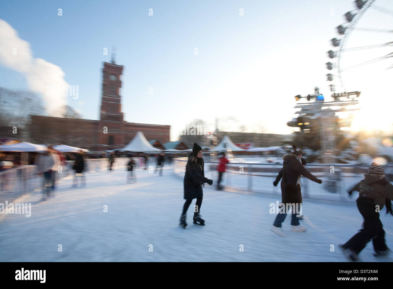 Berlin, Germany, ice skating on Fountain of Neptune Stock Photo Alamy