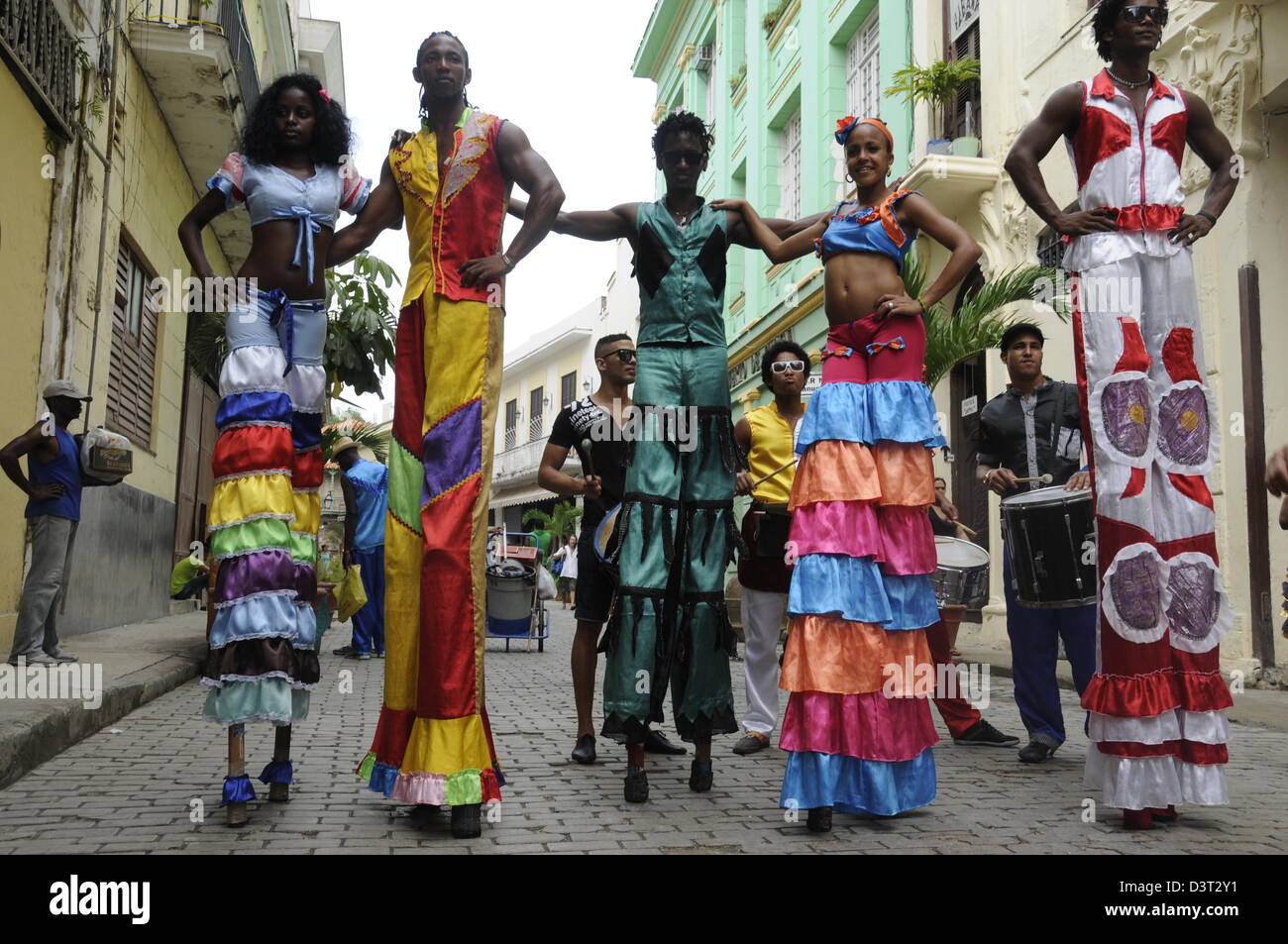 Street performers on stilts, Old town, Havana Stock Photo