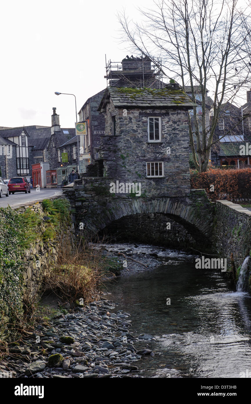 Ambleside bridge house hi-res stock photography and images - Alamy