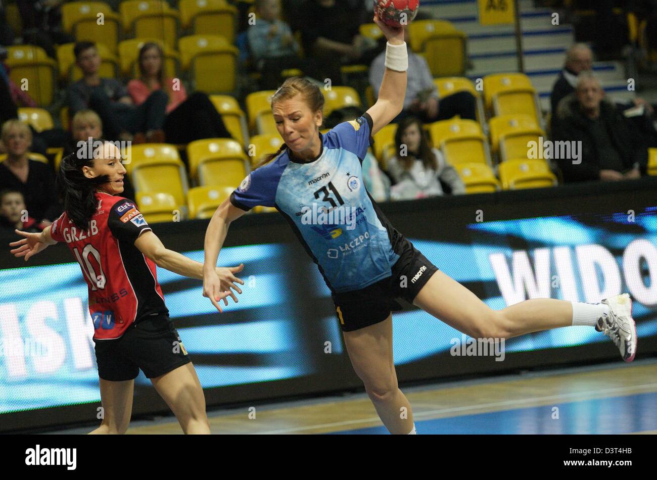 Poland 24th, February 2013 Handball: Final Four of the PGNiG Polish Cup. Vistal Laczpol Gdynia v KPR Ruch Chorzow game for 3th place in the Cup at HSW sports hall in Gdynia.  Koniuszaniec Katarzyna (31)  in action during the game Stock Photo