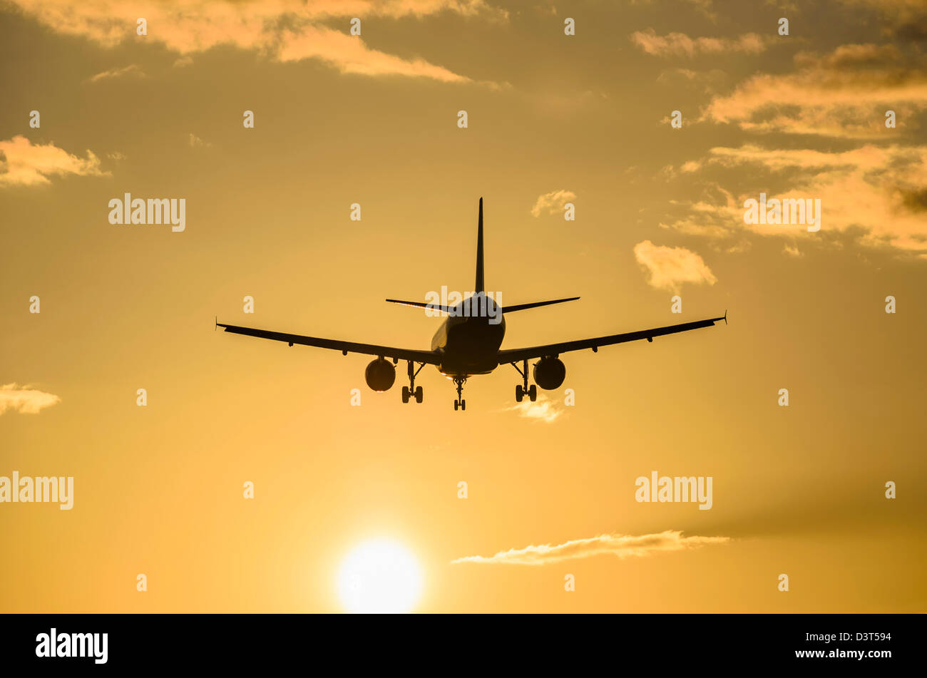 Aircraft landing at Tegel Airport Stock Photo - Alamy