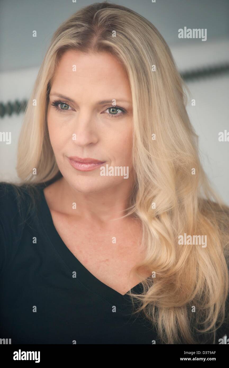 Long blond black hair hi-res stock photography and images - Alamy