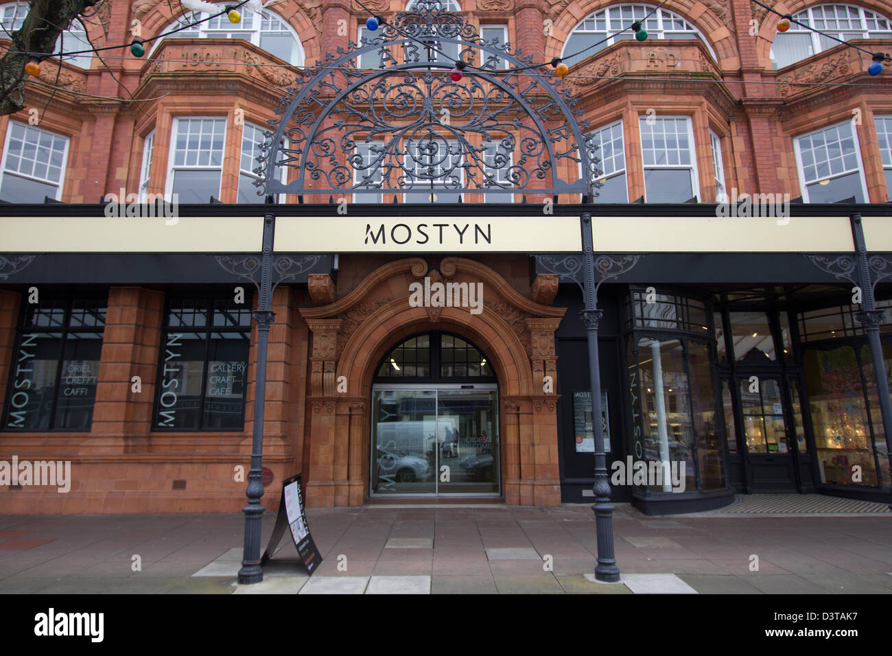 Oriel Mostyn Gallery facade and entrance Stock Photo - Alamy