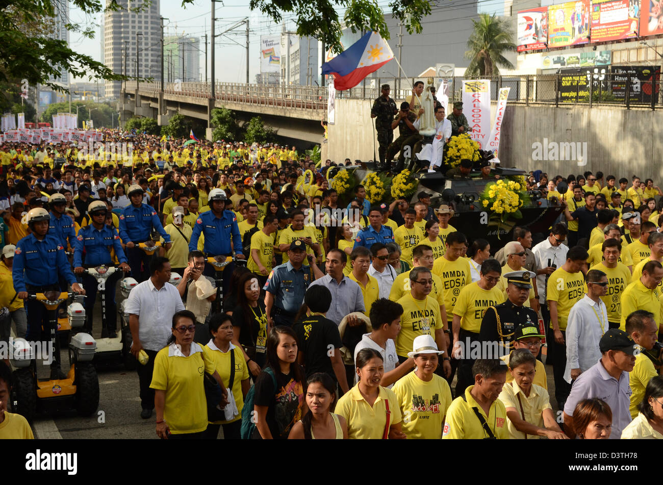 Edsa revolution hi-res stock photography and images - Alamy