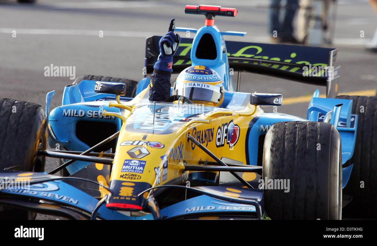 Spanish Formula One pilot Fernando Alonso of Renault F1 Team reacts Stock Photo - Alamy
