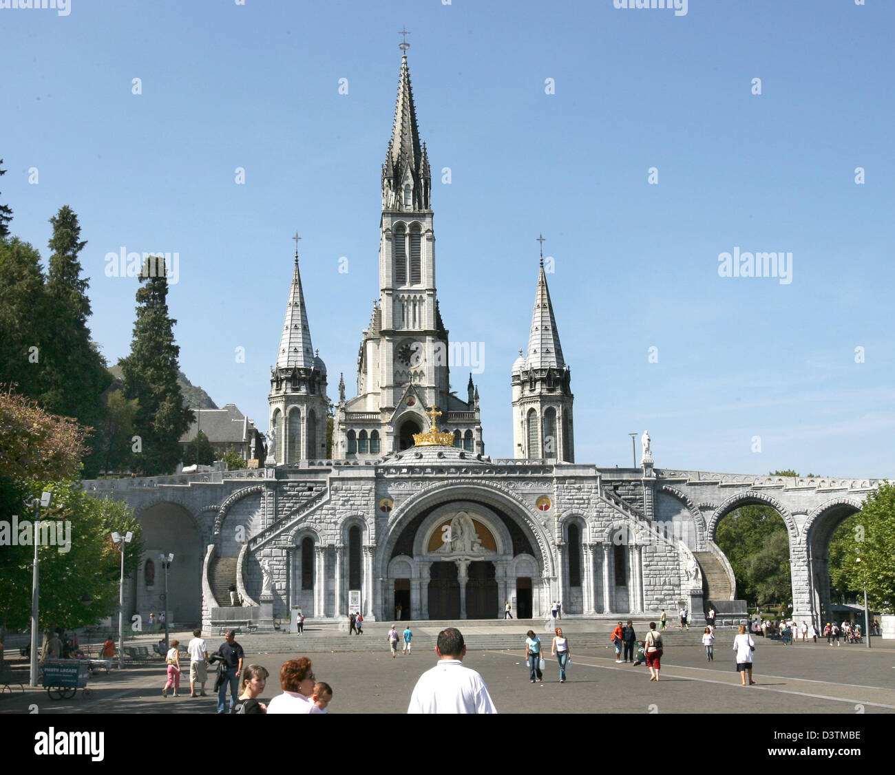 The Basilica NotreDame du Rosaire de Lourdes photographed in the