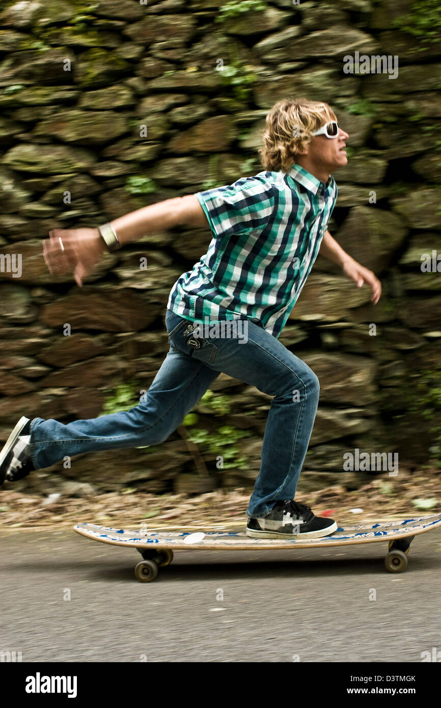 Skateboarding uphill, low section, St Agnes, Cornwall, UK Stock Photo