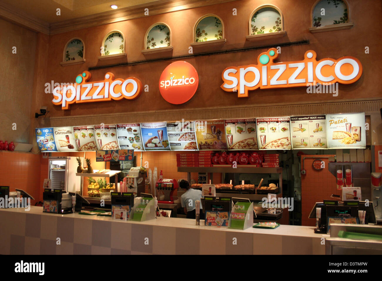 dpa file) - A restaurant of the fast food chain spizzico is pictured in Rome,  Italy, 23 September 2006. Photo: Lars Halbauer Stock Photo - Alamy