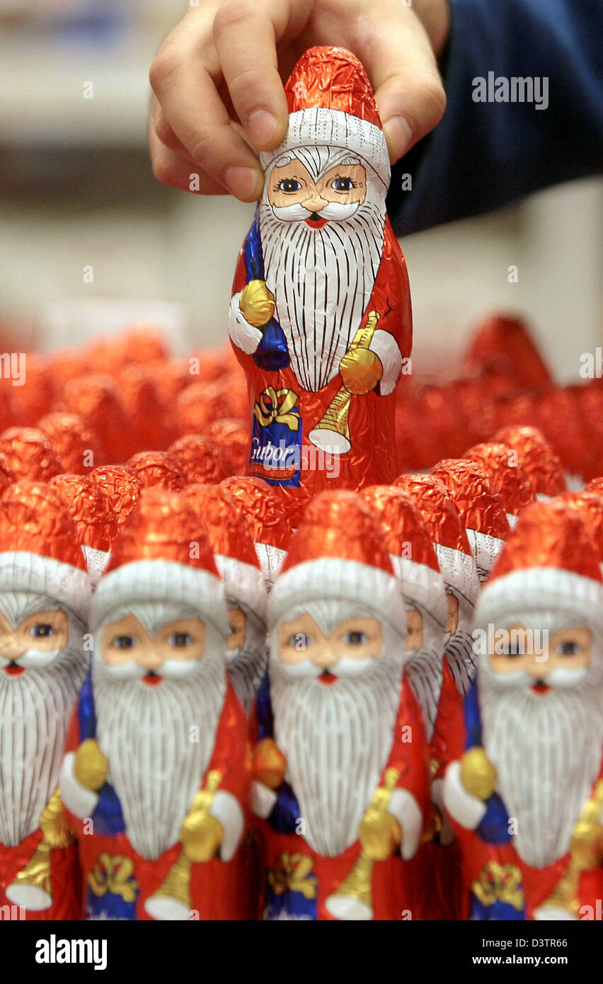 サンタ Chocolate in the metro hi-res stock photography and images - Alamy