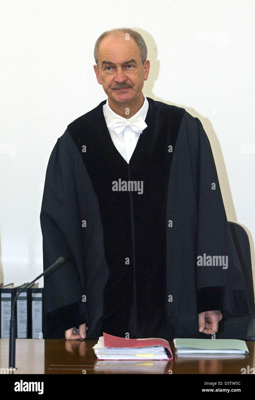 Chief judge Harry Rechner stands inside the district court in Kempten/Allgaeu, Germany, Monday, 20 November 2006. The court in Kempten reached a verdict in the so called 'Todespfleger', (lit. 'Death Carer') trial. The defendant was found guilty of murder and man slaughter in several cases and sentenced to lifelong imprisonment. The court saw it as proven, that Stephan L. killed 28  Stock Photo