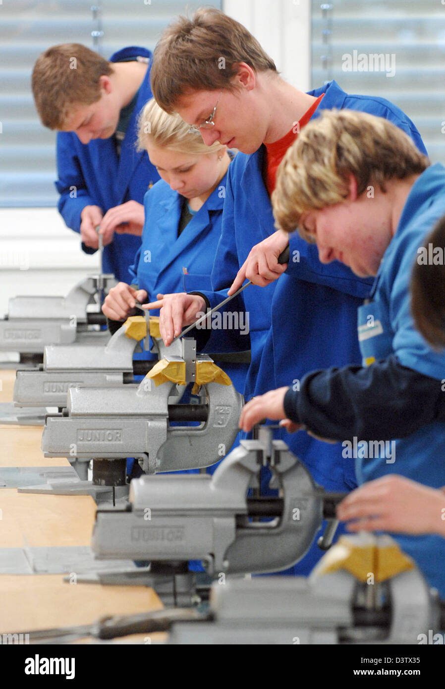 Apprentices pictured in the training centre of Muehlbauer AG in Roding,  Germany, Thursday, 23 November 2006. Photo: Armin Weigel Stock Photo - Alamy