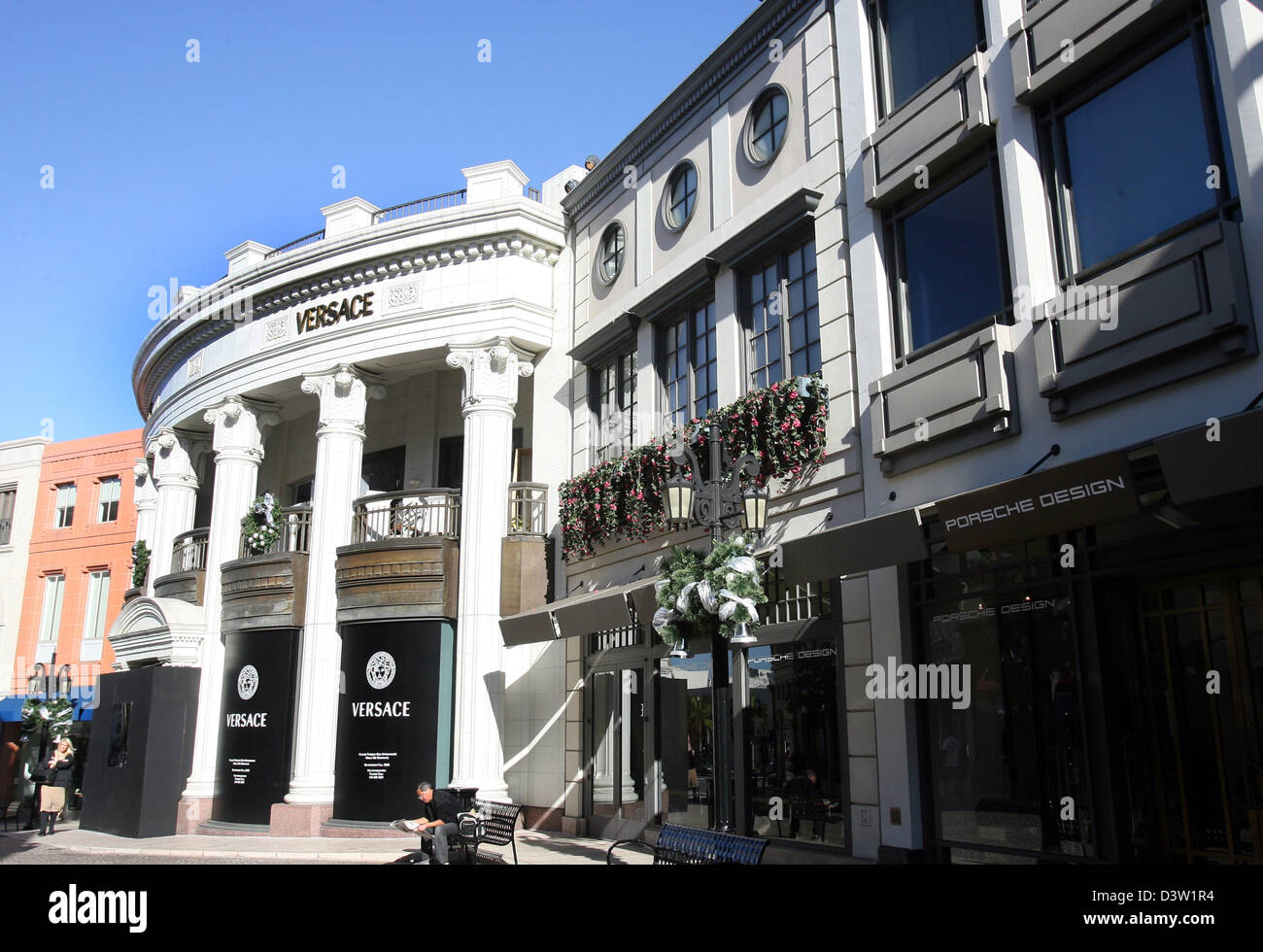 The picture shows expensive shops on the Rodeo Drive in Beverly Hills ...