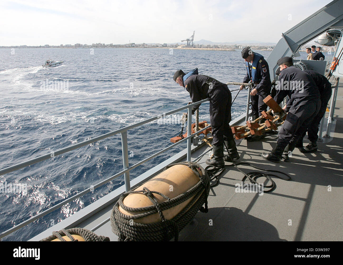 Pilot ladder ship hi-res stock photography and images - Alamy