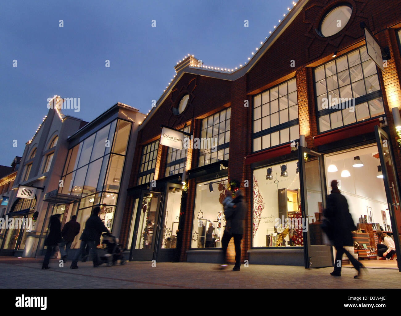 Foc shop hi res stock photography and images Page 2 Alamy